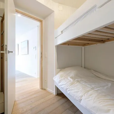 Beautiful 3 Bedrooms 50 Meters From The Beach
