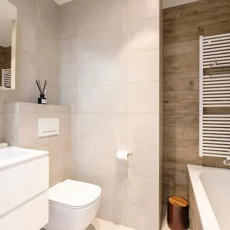 Beautiful 3 Bedrooms 50 Meters From The Beach Διαμέρισμα